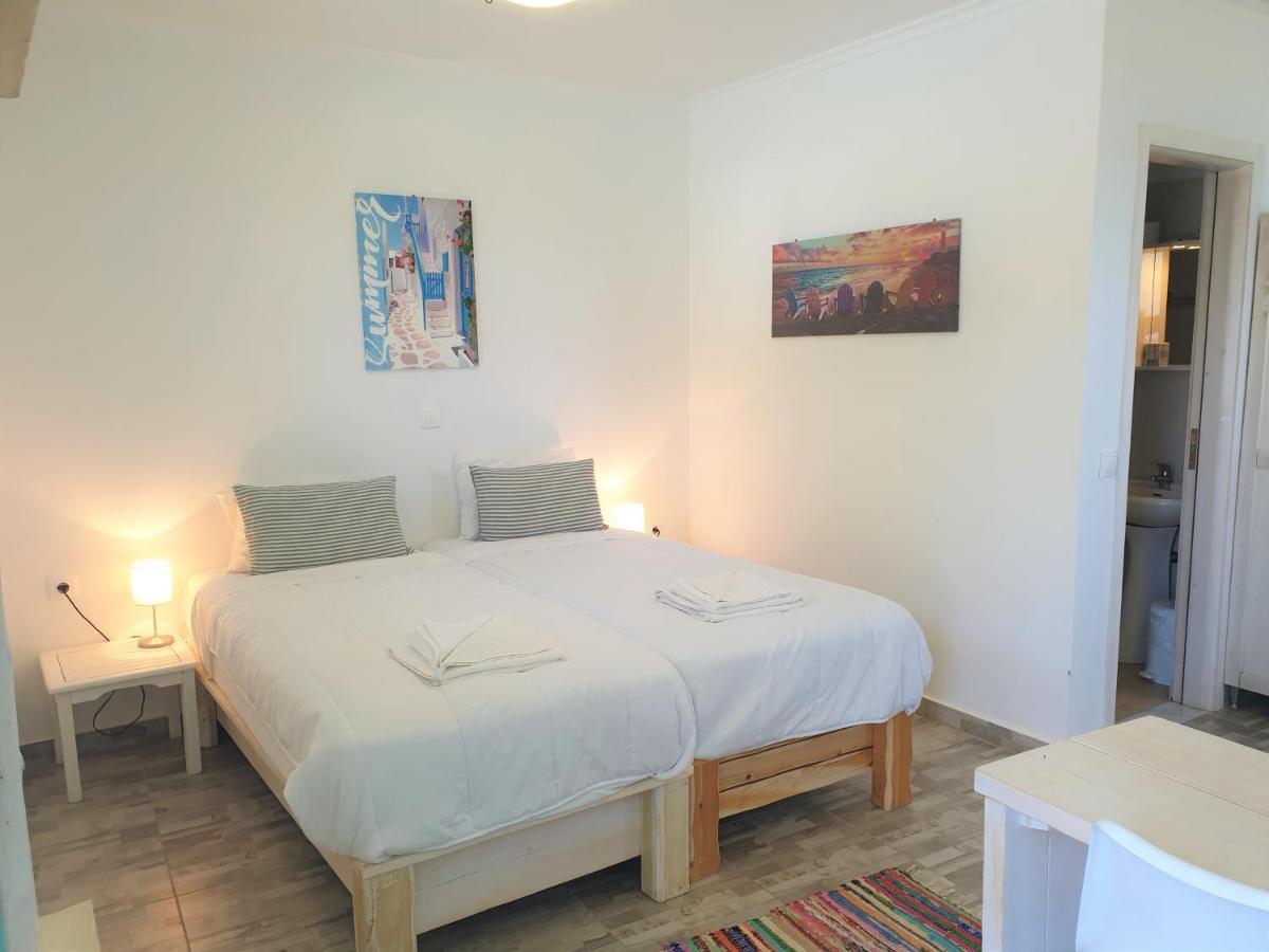 Aparthotel Kathys Island Retreat à Adia Extérieur photo