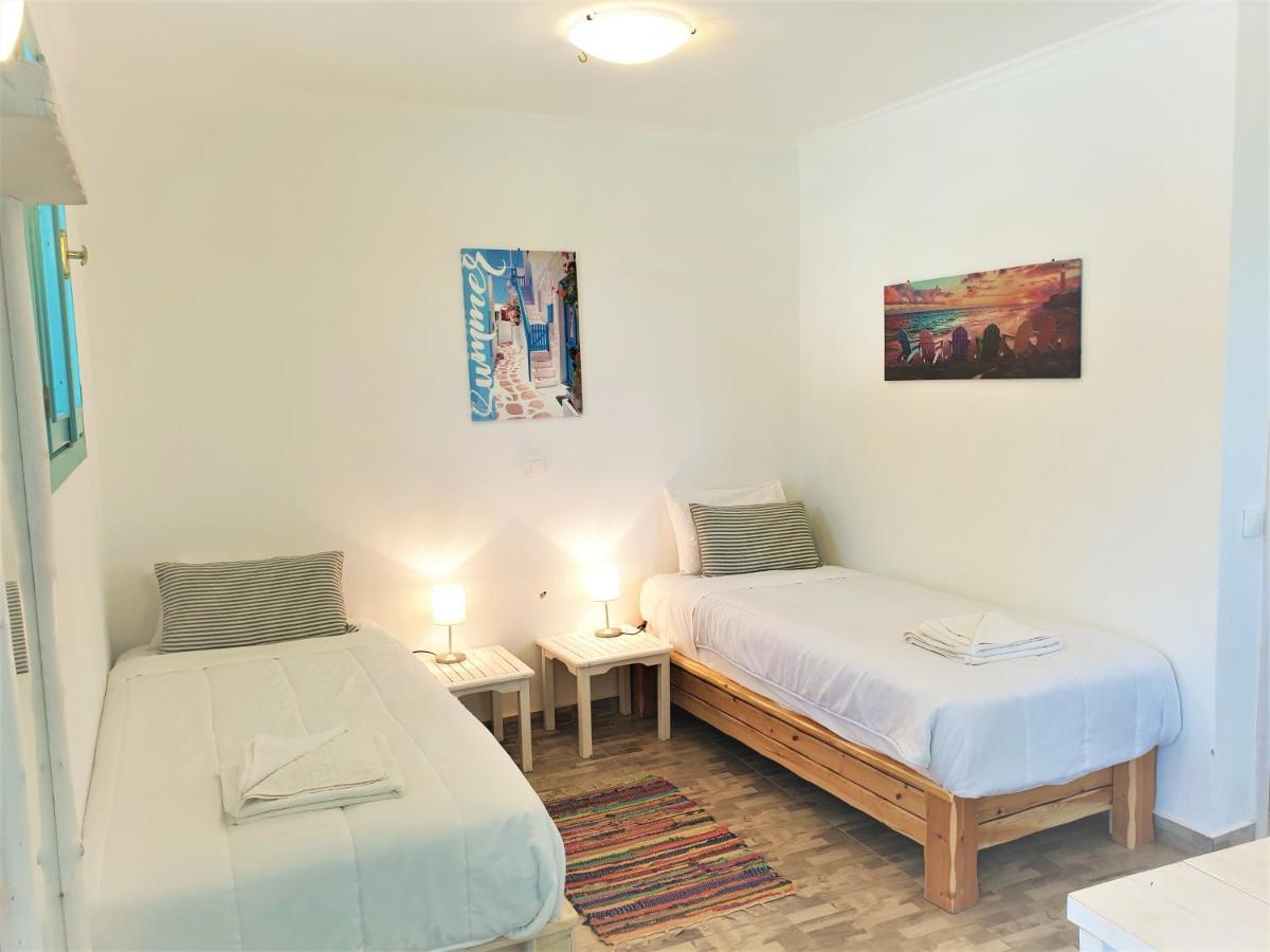 Aparthotel Kathys Island Retreat à Adia Extérieur photo