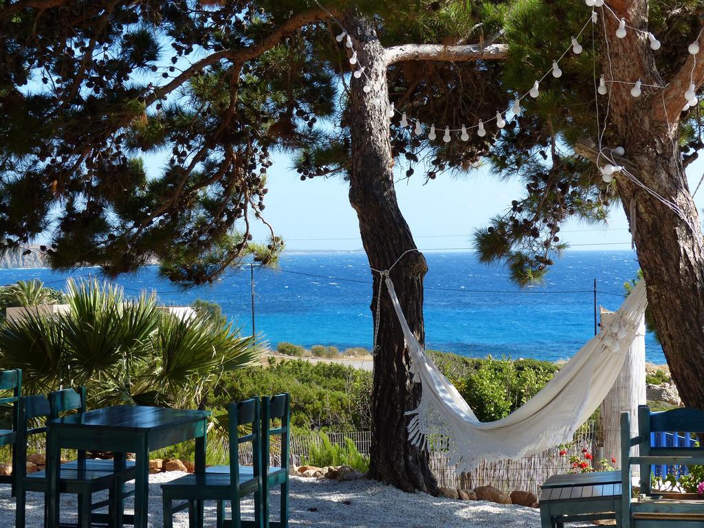 Aparthotel Kathys Island Retreat à Adia Extérieur photo