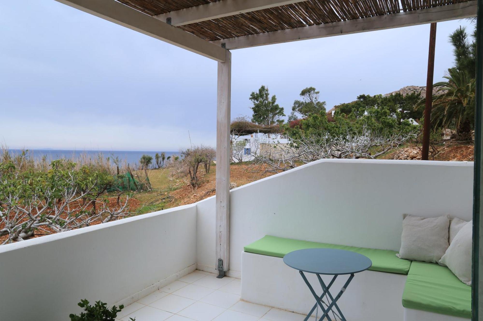 Aparthotel Kathys Island Retreat à Adia Extérieur photo