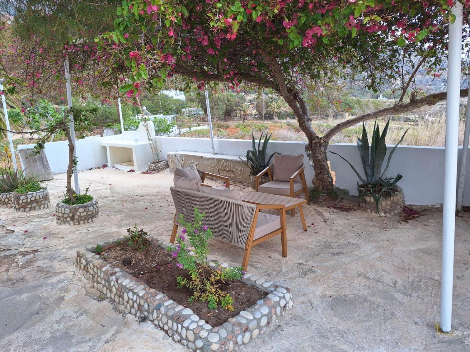 Aparthotel Kathys Island Retreat à Adia Extérieur photo