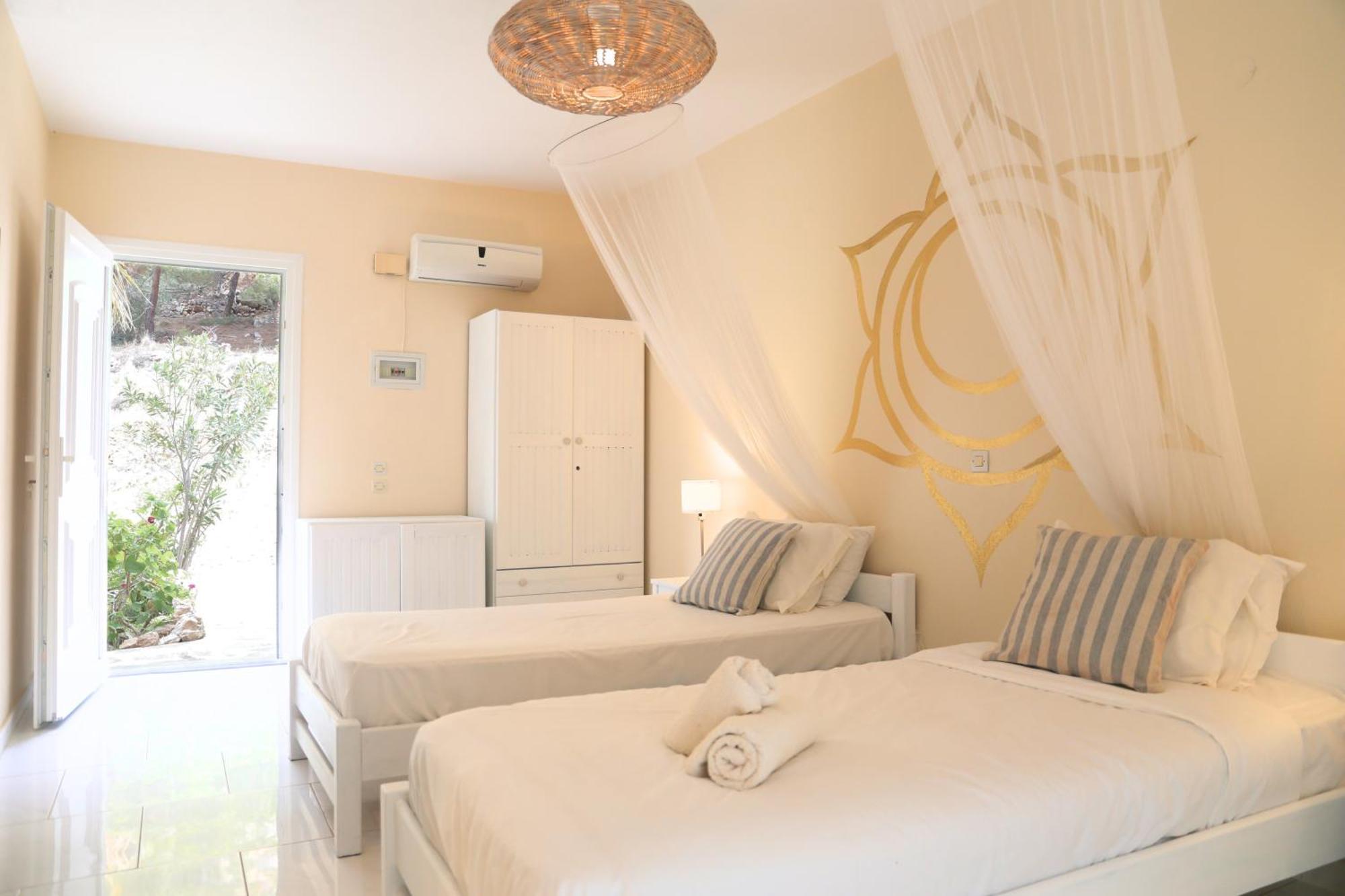 Aparthotel Kathys Island Retreat à Adia Extérieur photo